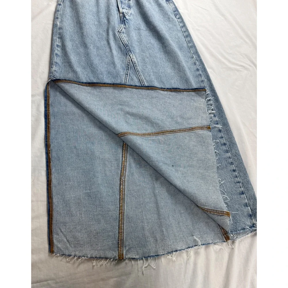 Levis Ankle Column Skirt Light‎ Wash Denim Maxi Raw Hem Womens 26